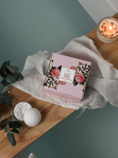 Geschenkset für die Badewanne mit Badebomben, Duftkerze und eleganter Geschenkverpackung – perfekte kleine Aufmerksamkeit für Wellnessliebhaber
