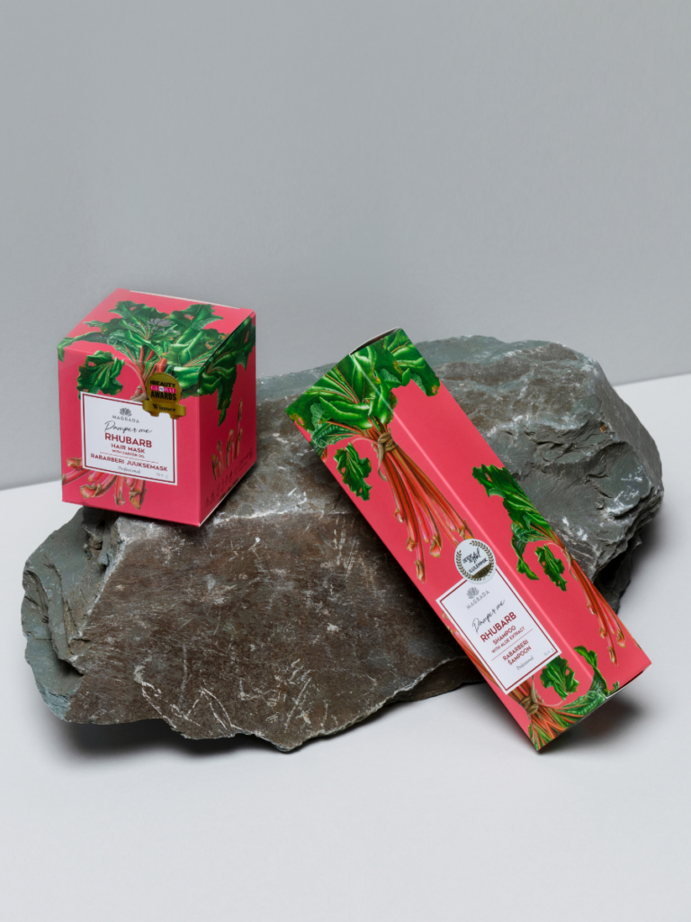 Verpackung des preisgekrönten LACARLA Rhabarber Feuchtigkeitsshampoos und der Rhabarber-Haarmaske